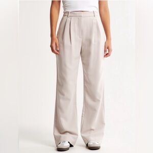 Abercrombie & Fitch Women's Tan curve love Trousers